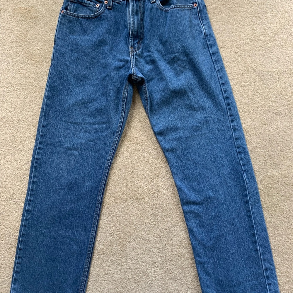 Men's LEVIS Blue Denim Jeans
Size 33/30. $18